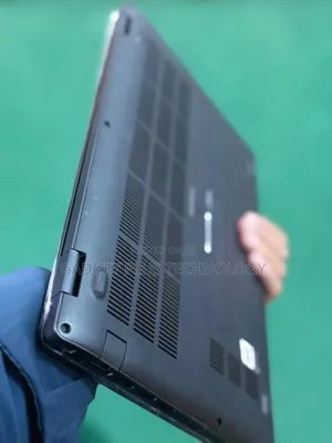 Laptop Dell Latitude 5400 8GB Intel Core I7 SSD 256GB