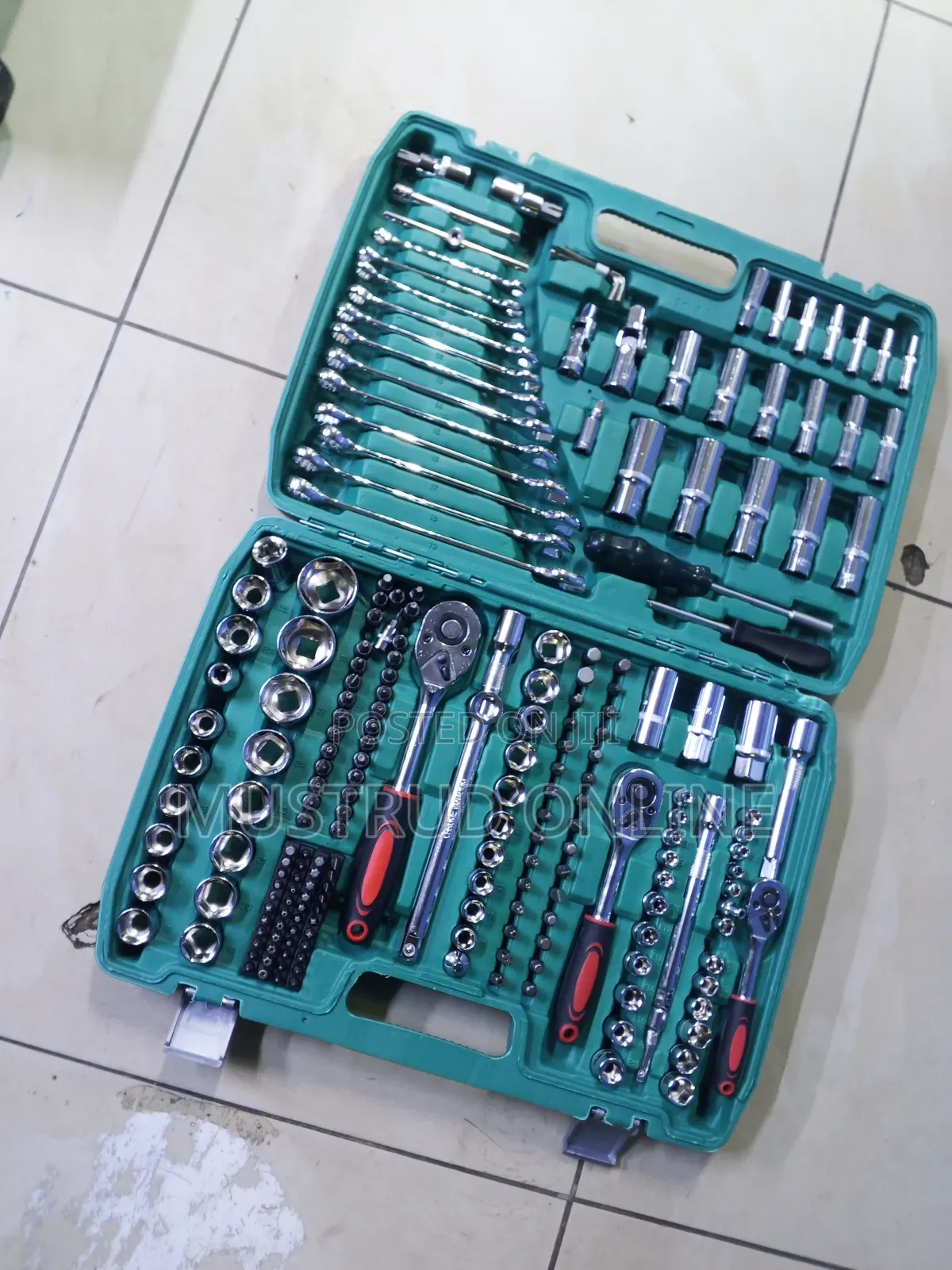 216 Socket Wrench Set / 216 Tool Set