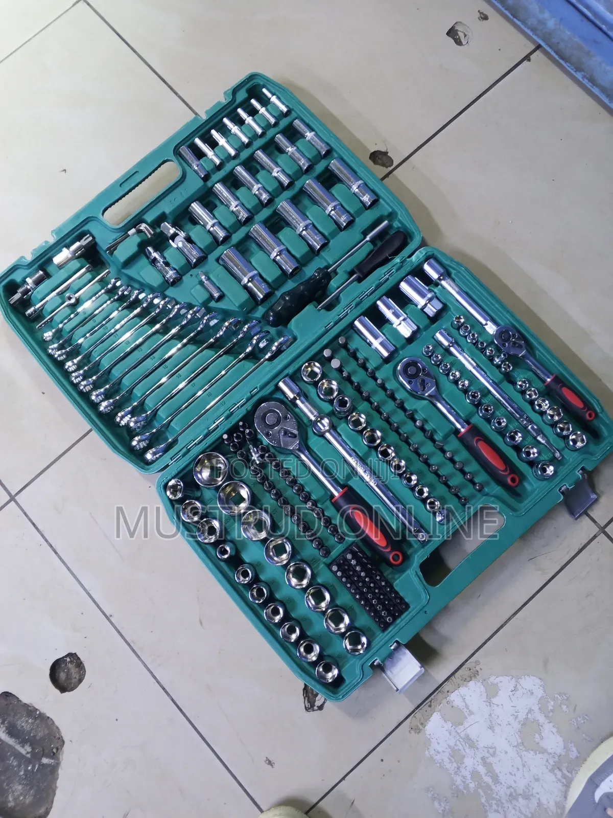 216 Socket Wrench Set