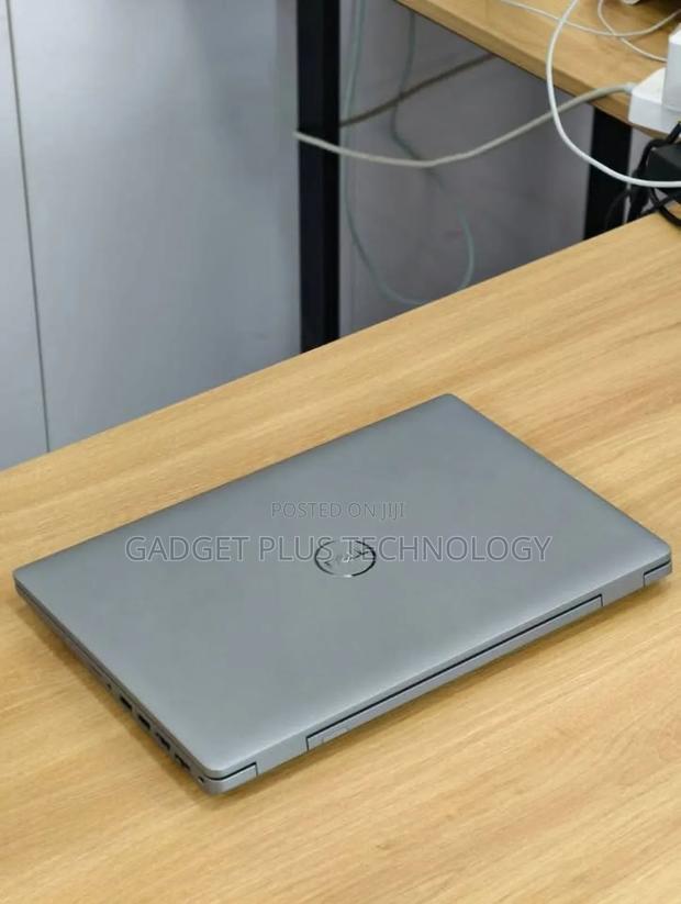 Laptop Dell Precision 3561 16GB Intel Core I7 SSD 512GB - thumbnail 5