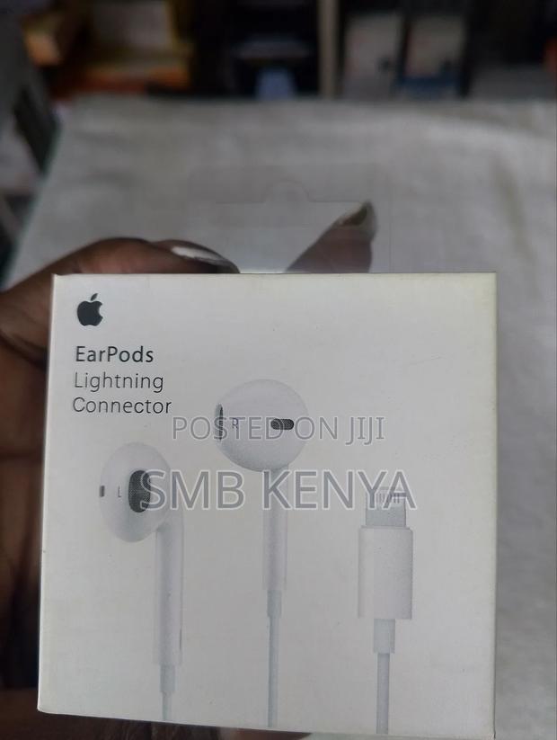 Apple Earpods Headphones With Lightning Connector - main view