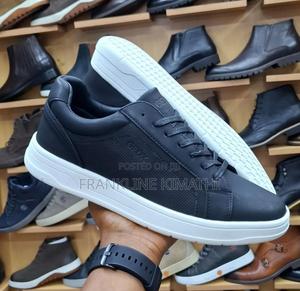 Men Casual Shoes, Available in Colour Black. Size 44.
