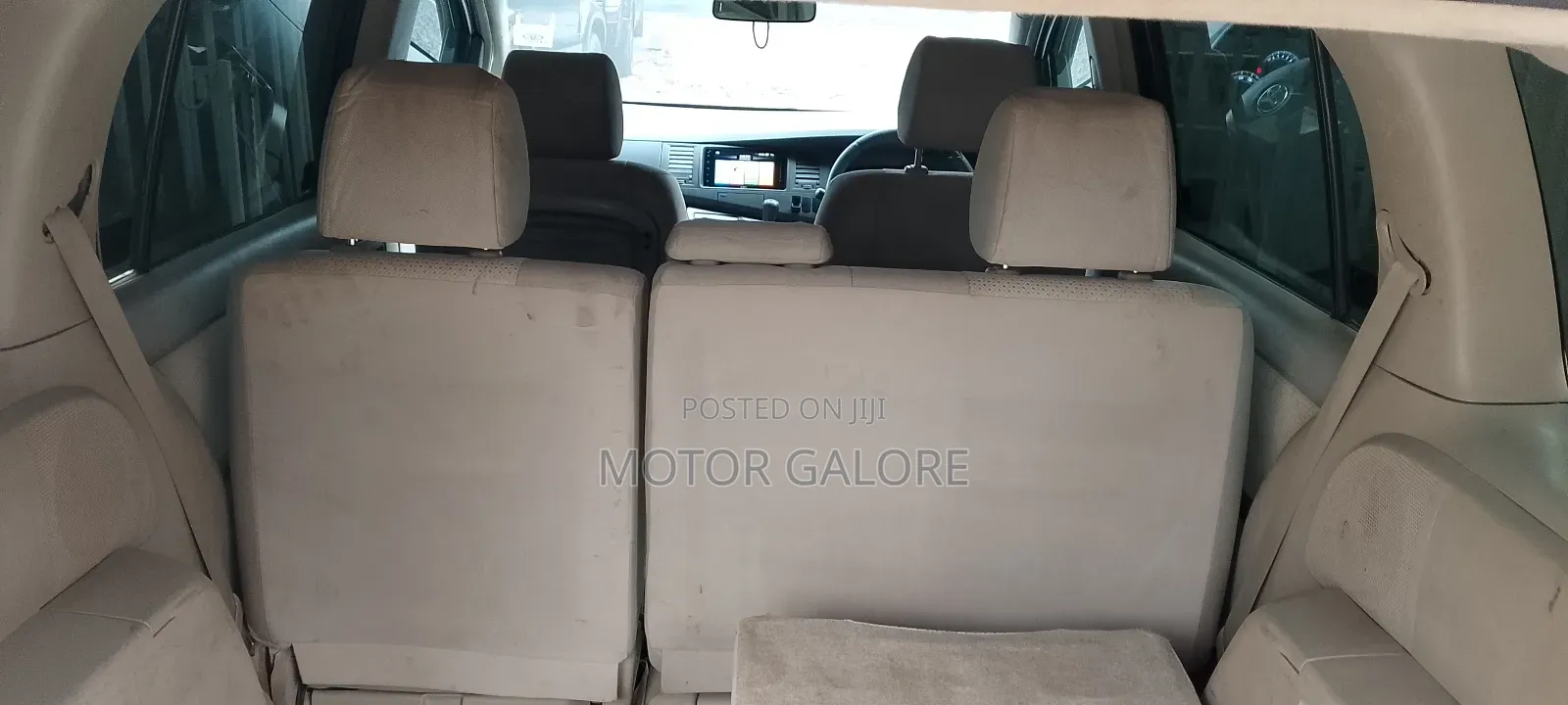 Toyota ISIS 1.8 Platana 2WD 2011 Gray