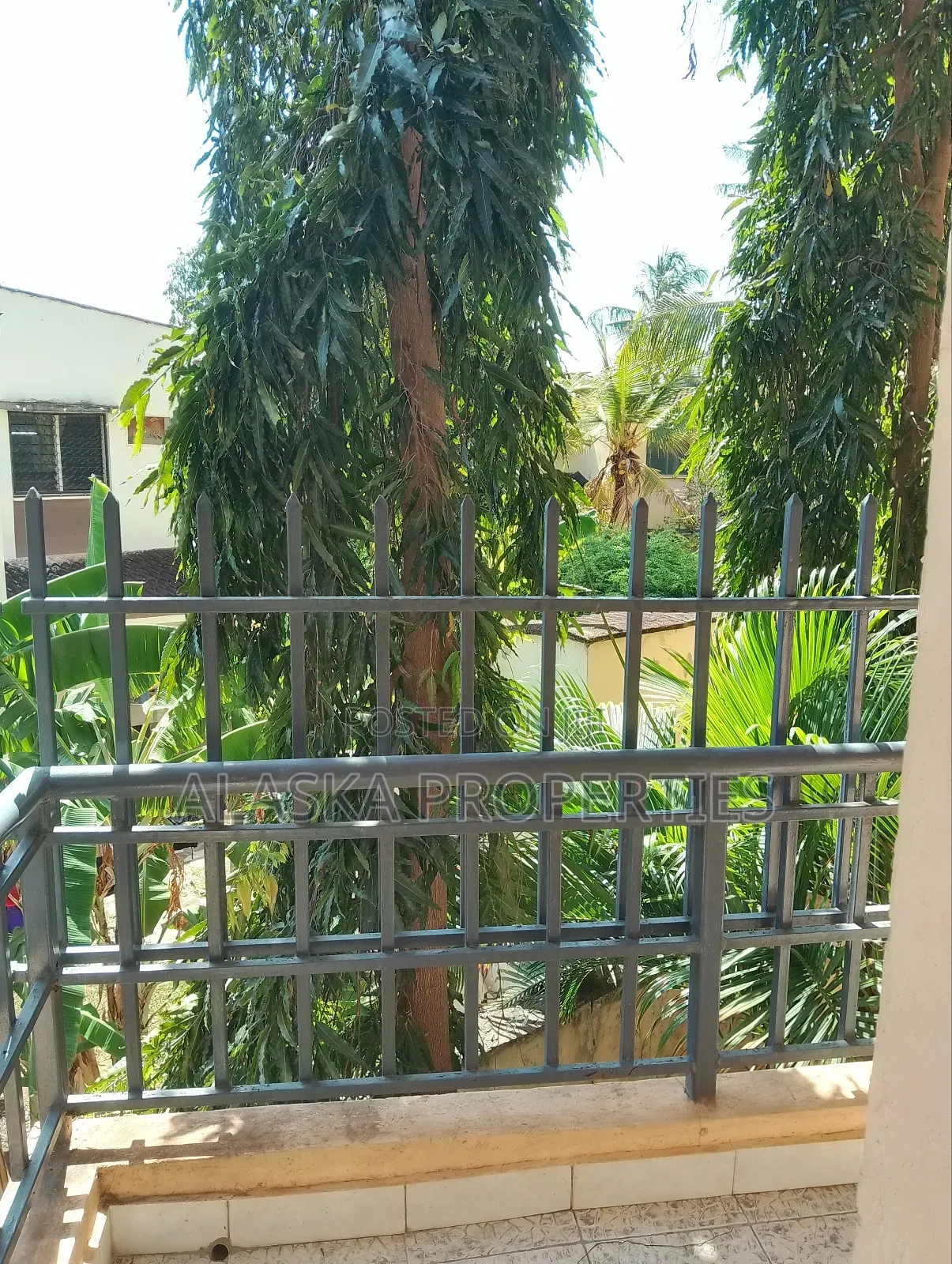 Furnished Studio Apartment to Let in Nyali Beach Road Estate