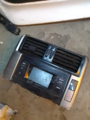 Toyota Land Cruiser Prado 95 Dashboard Console