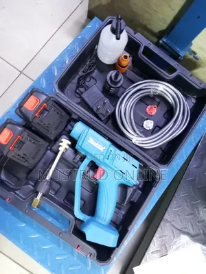 Cordless Pressure Washer/ Makita Carwash
