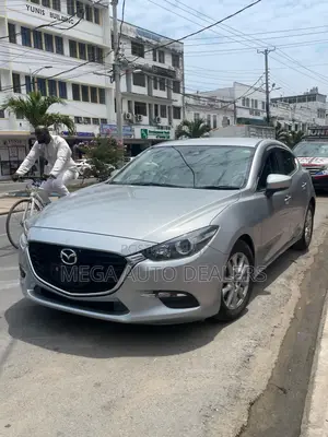 Mazda Axela 2018 Silver