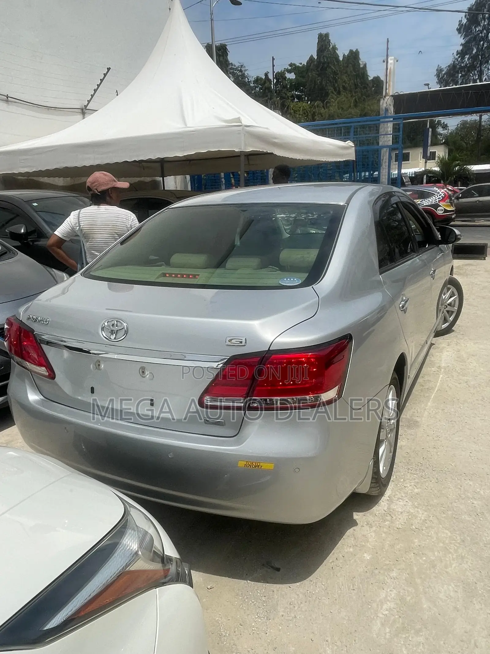 Toyota Premio 2019 Silver
