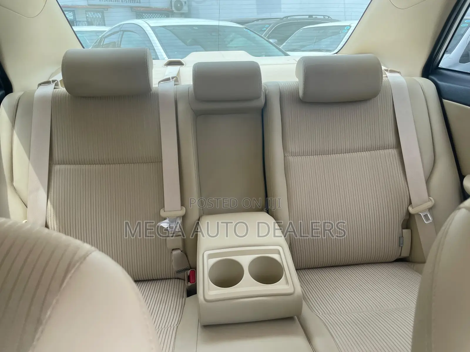 Toyota Premio 2019 Silver