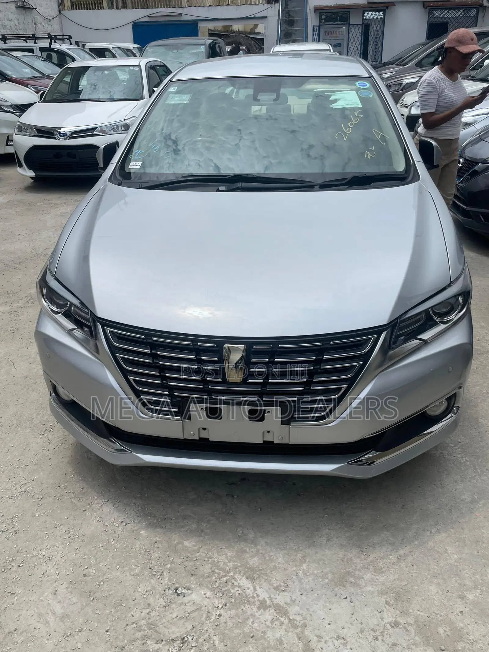 Toyota Premio 2019 Silver