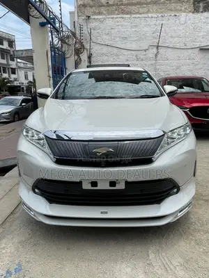 Toyota Harrier 2018 White