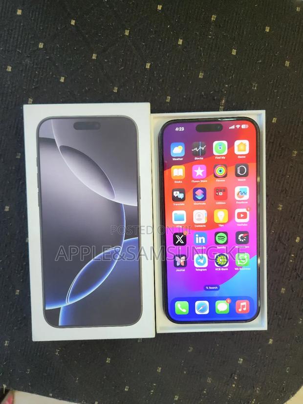 Apple iPhone 16 Pro Max 256 GB Black - thumbnail 2