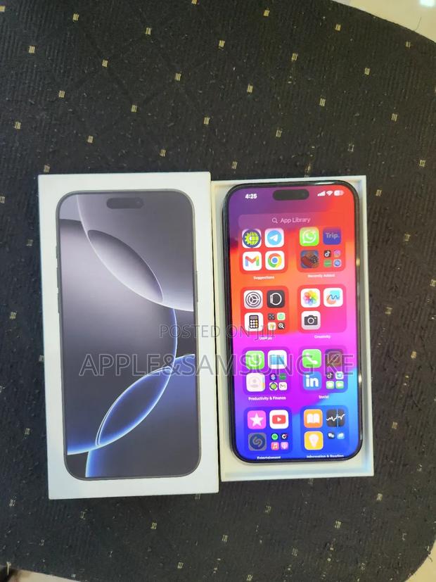 Apple iPhone 16 Pro Max 256 GB Black - thumbnail 3