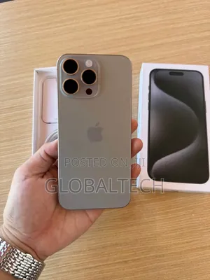 New Apple iPhone 15 Pro Max 256 GB Silver
