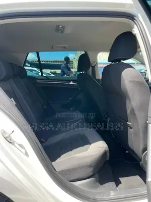 Volkswagen Golf 2018 White