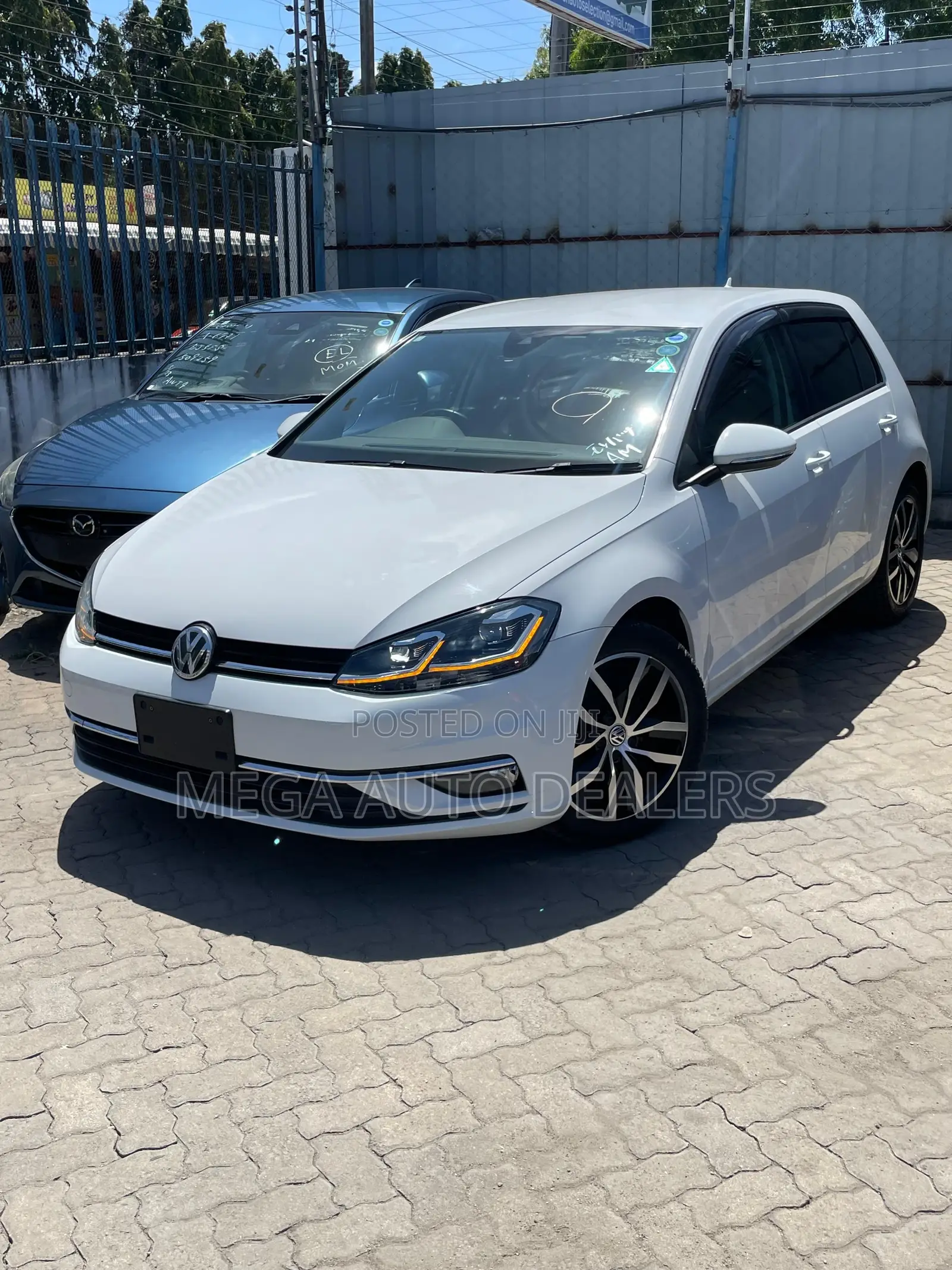 Volkswagen Golf 2018 White