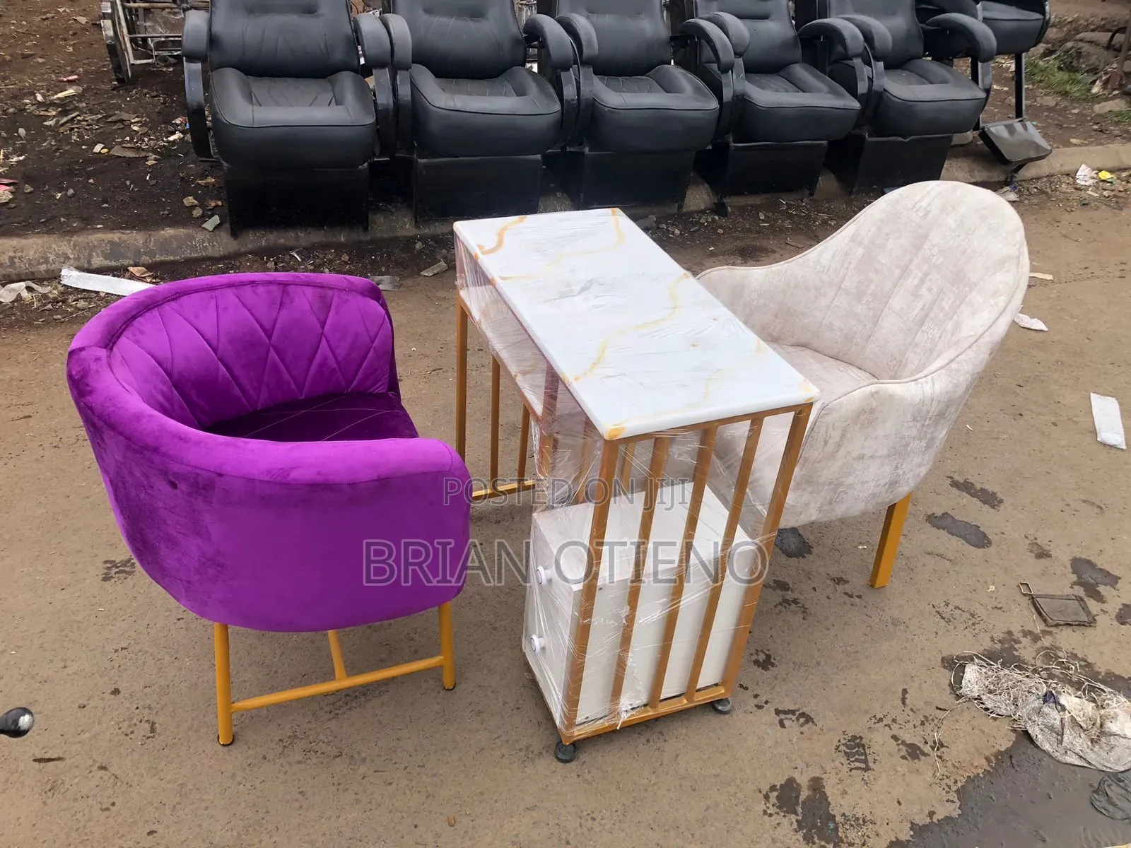 Styling/Nails Tables