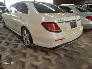 Mercedes-Benz E200 2019 White