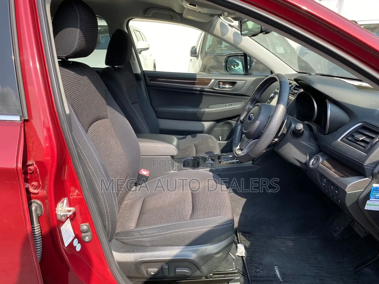 Subaru Legacy 2018 Red