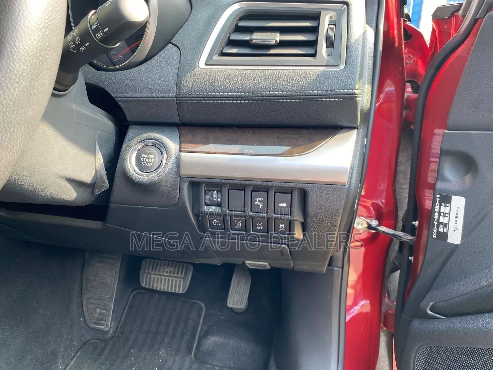 Subaru Legacy 2018 Red
