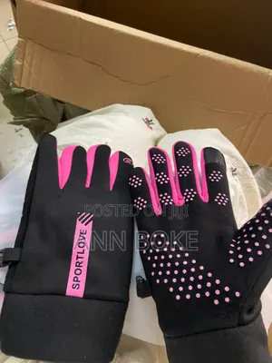 Winter Sports Gloves , Waterproof And Windproof