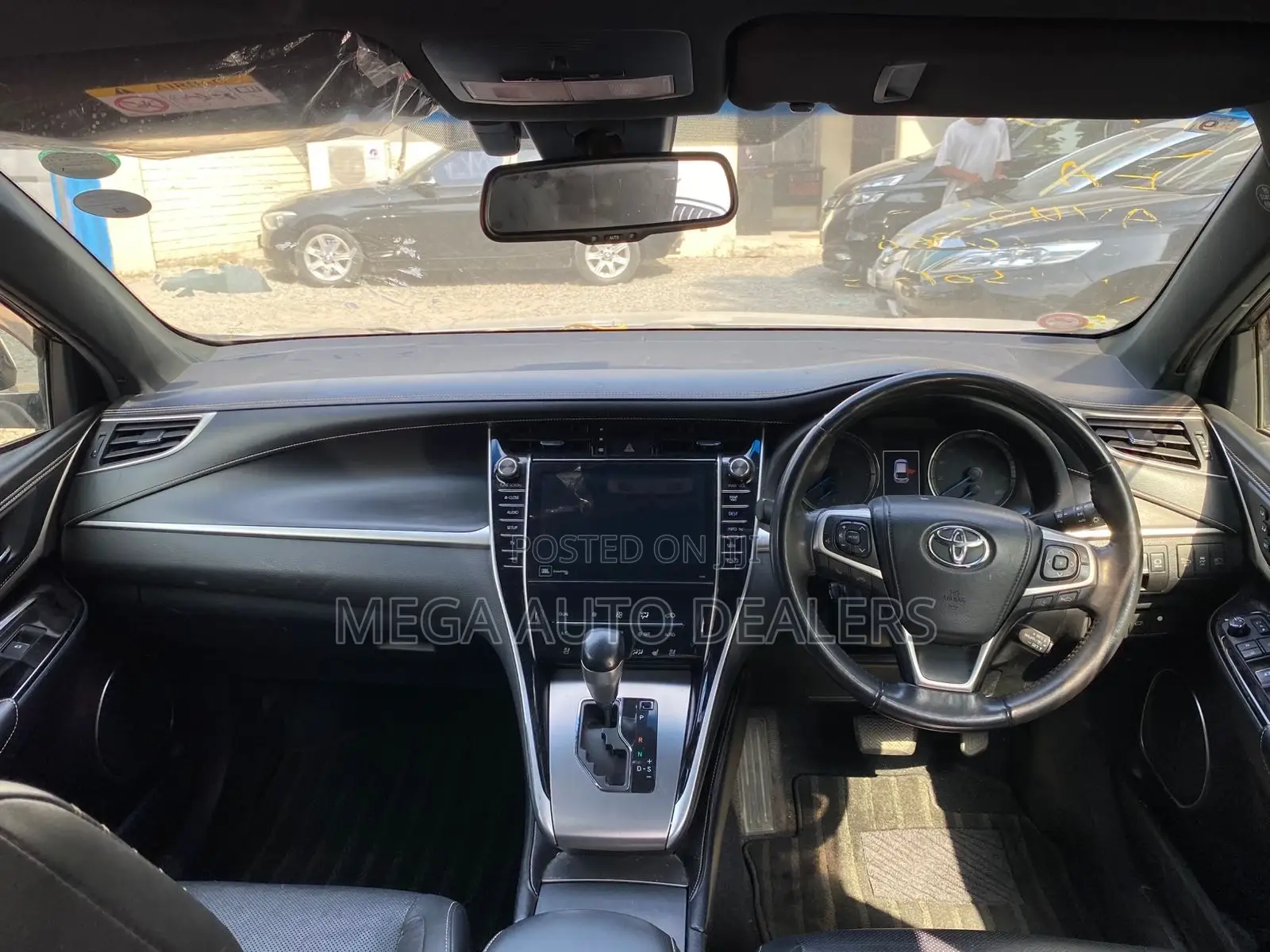 Toyota Harrier 2018 Silver