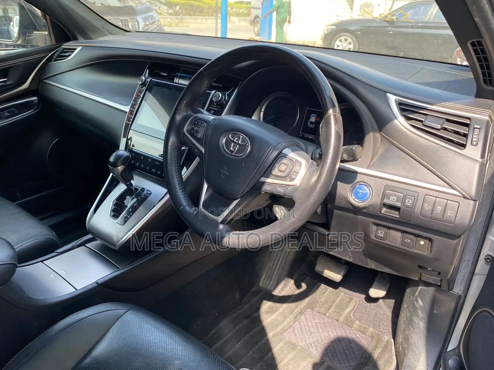 Toyota Harrier 2018 Silver