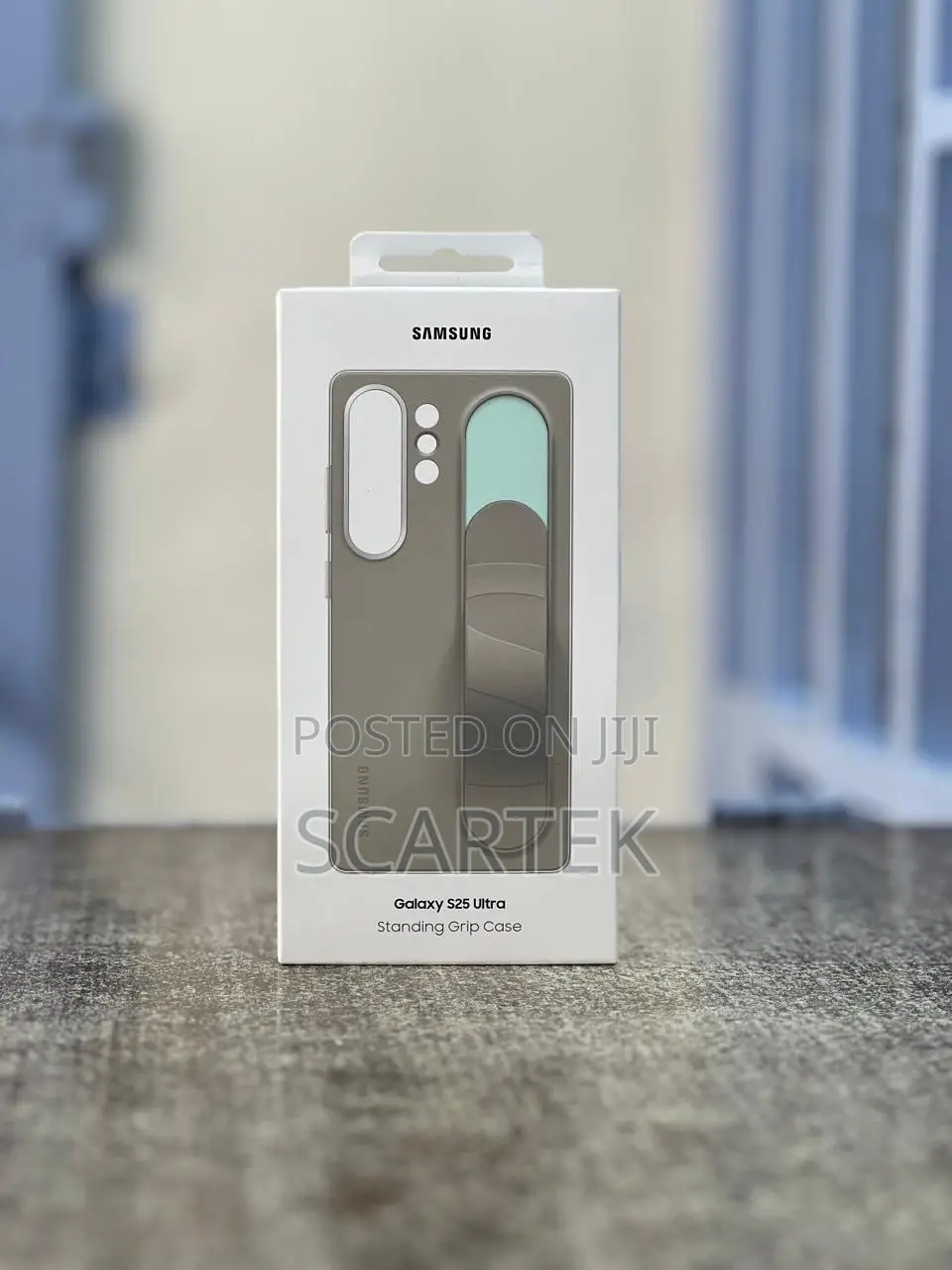S25 Ultra Standing Grip Case