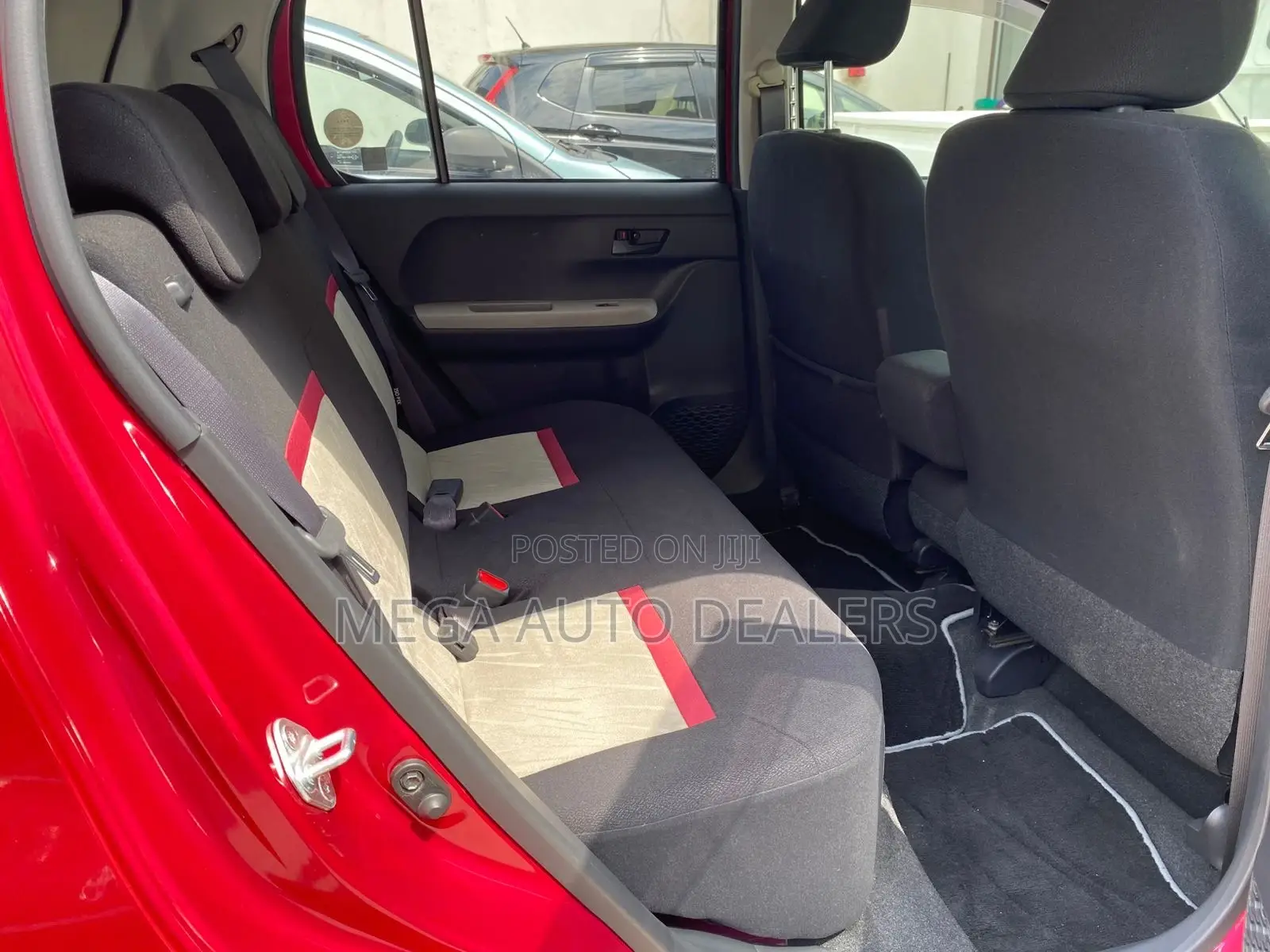 Toyota Passo 2018 Red