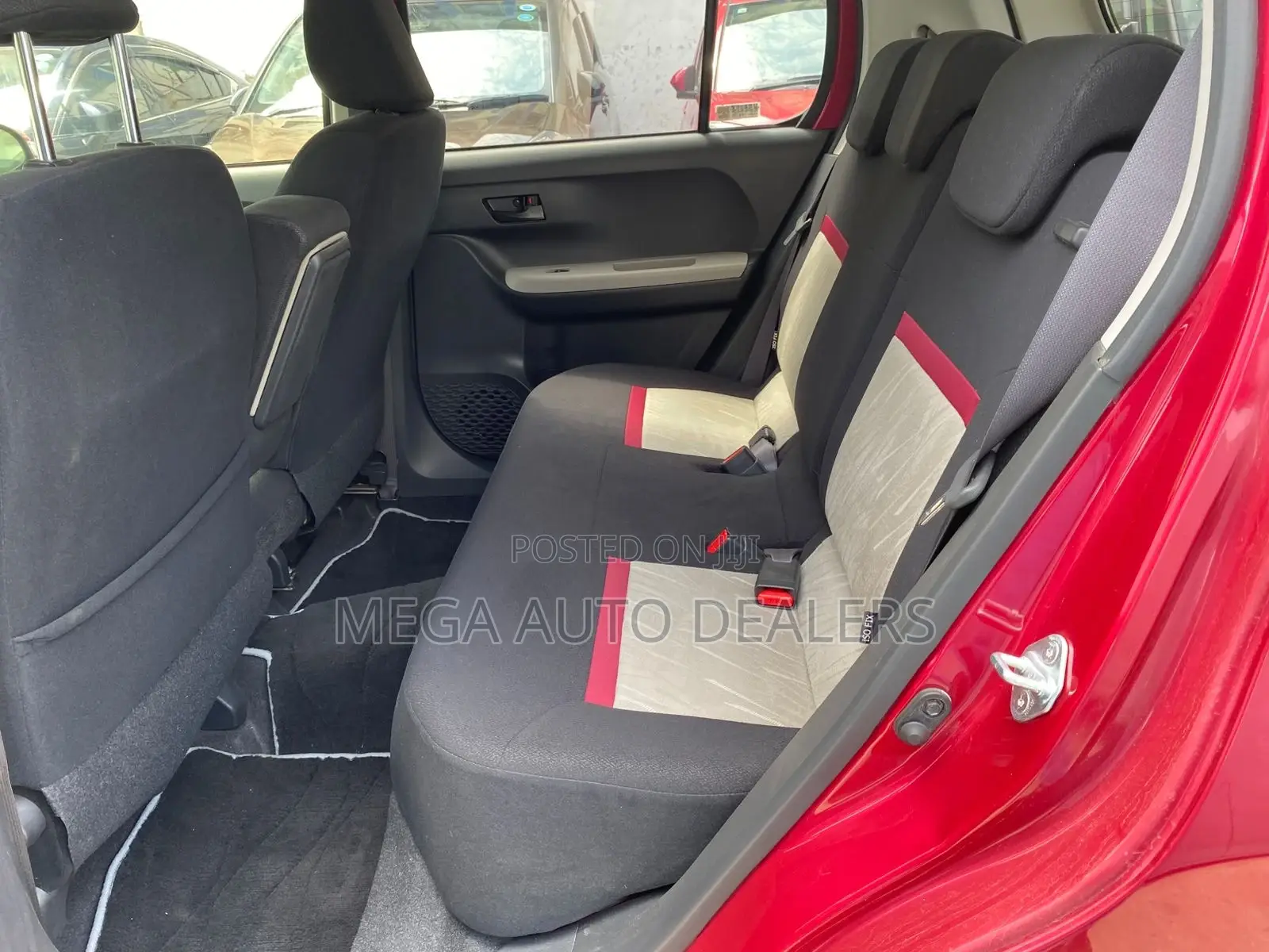 Toyota Passo 2018 Red