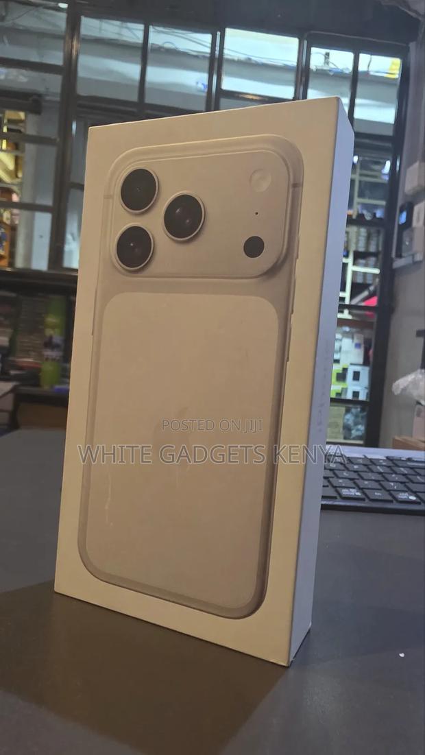 New Apple iPhone 17 Pro 256 GB Silver - thumbnail 3