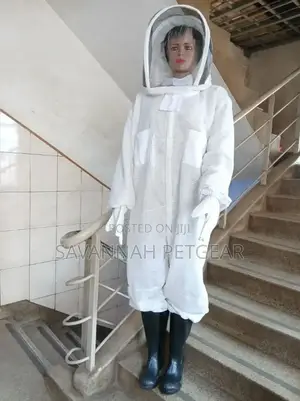 Ventilated Bee Suit 3 Layer Mesh Beekeeping Coveralls + Gloves