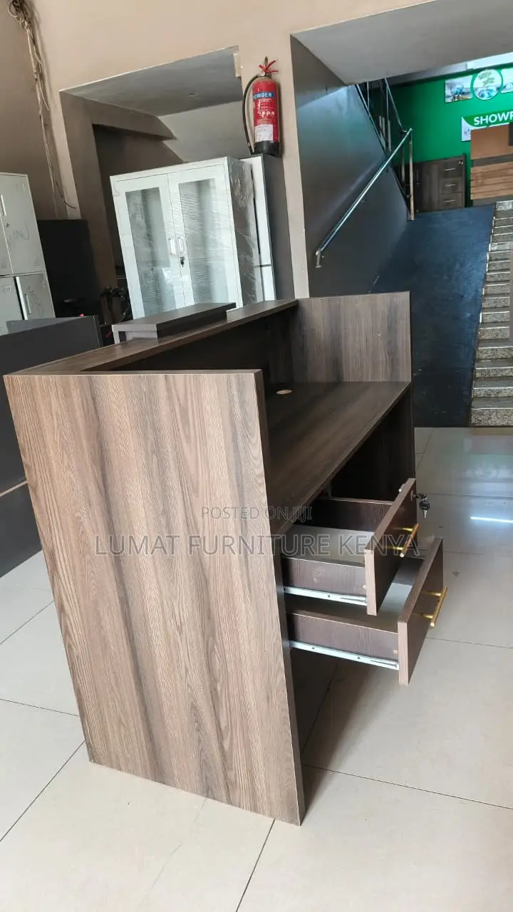 Executive Reception Desk