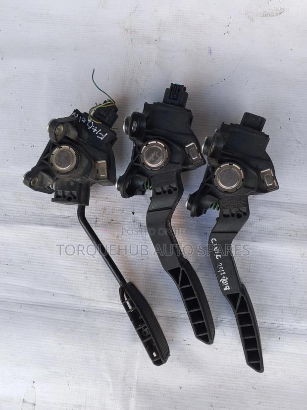 Honda Fit Civic Accelerator Pedal - main view