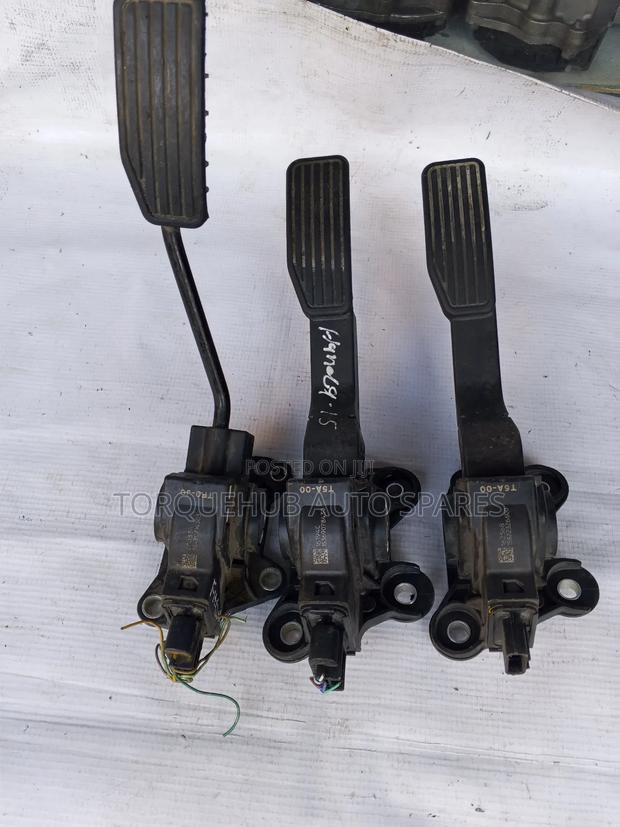 Honda Fit Civic Accelerator Pedal - thumbnail 3