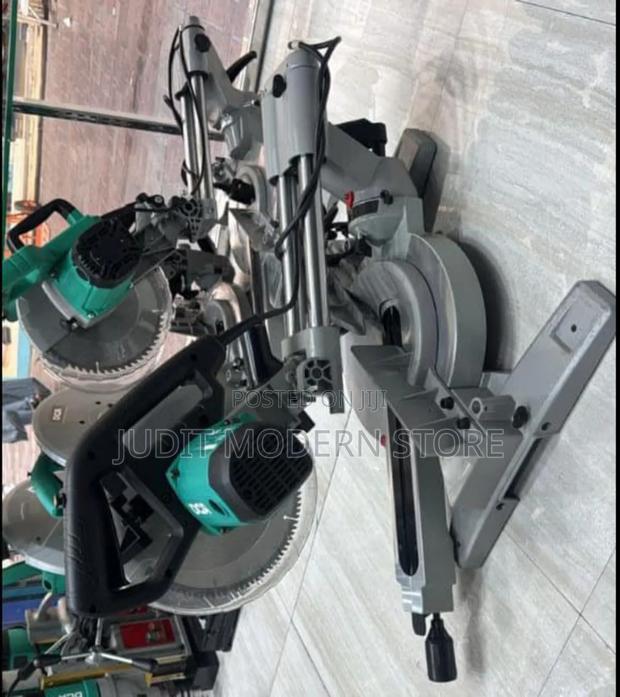 Sliding Miter Saw