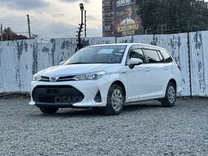 Toyota Corolla Fielder 1.5 Hybrid FWD 2018