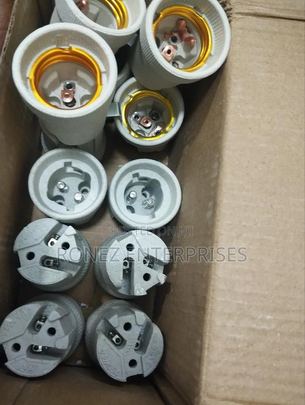 Porcelain Holder Screw/Pin Type