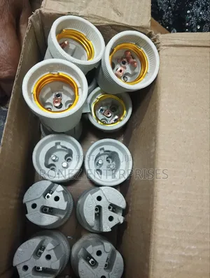 Porcelain Holder Screw/Pin Type