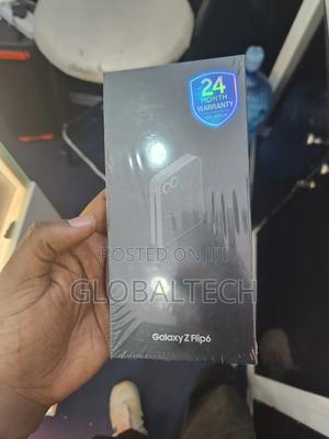 New Samsung Galaxy Z Flip6 256 GB Blue