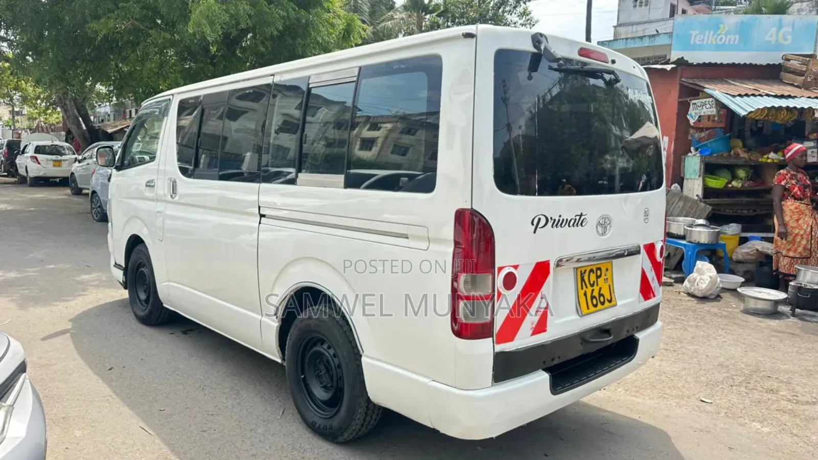Toyota HiAce 2012 Pearl