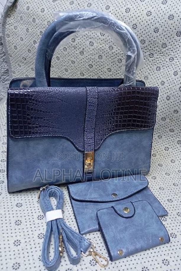 Medium Leather Marine Bag - Blue - thumbnail 3