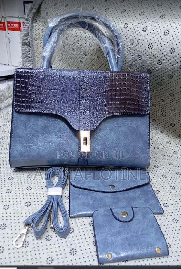 Crossbody Wear Medium Natural Leather Handbag