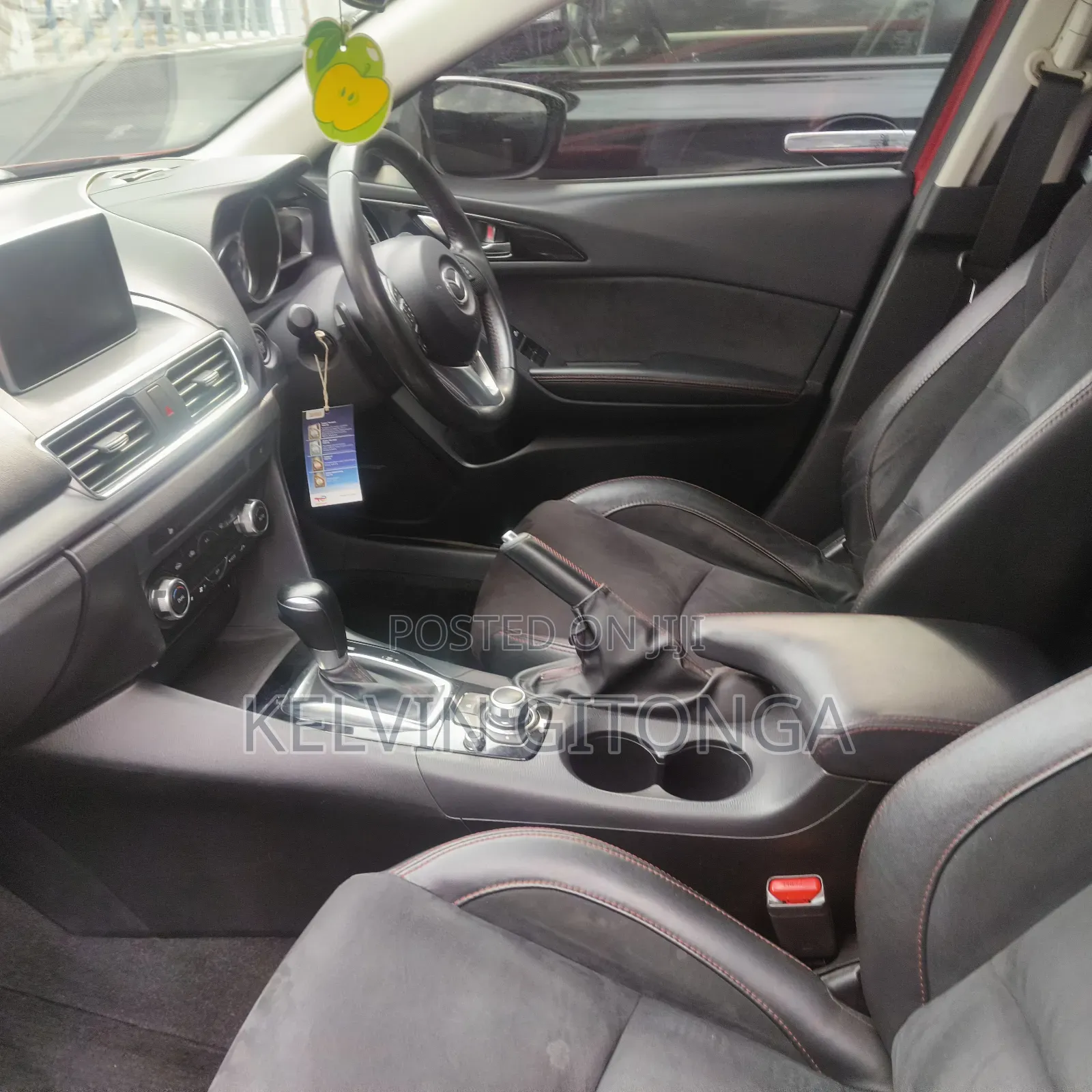 Mazda Axela 2015 Red
