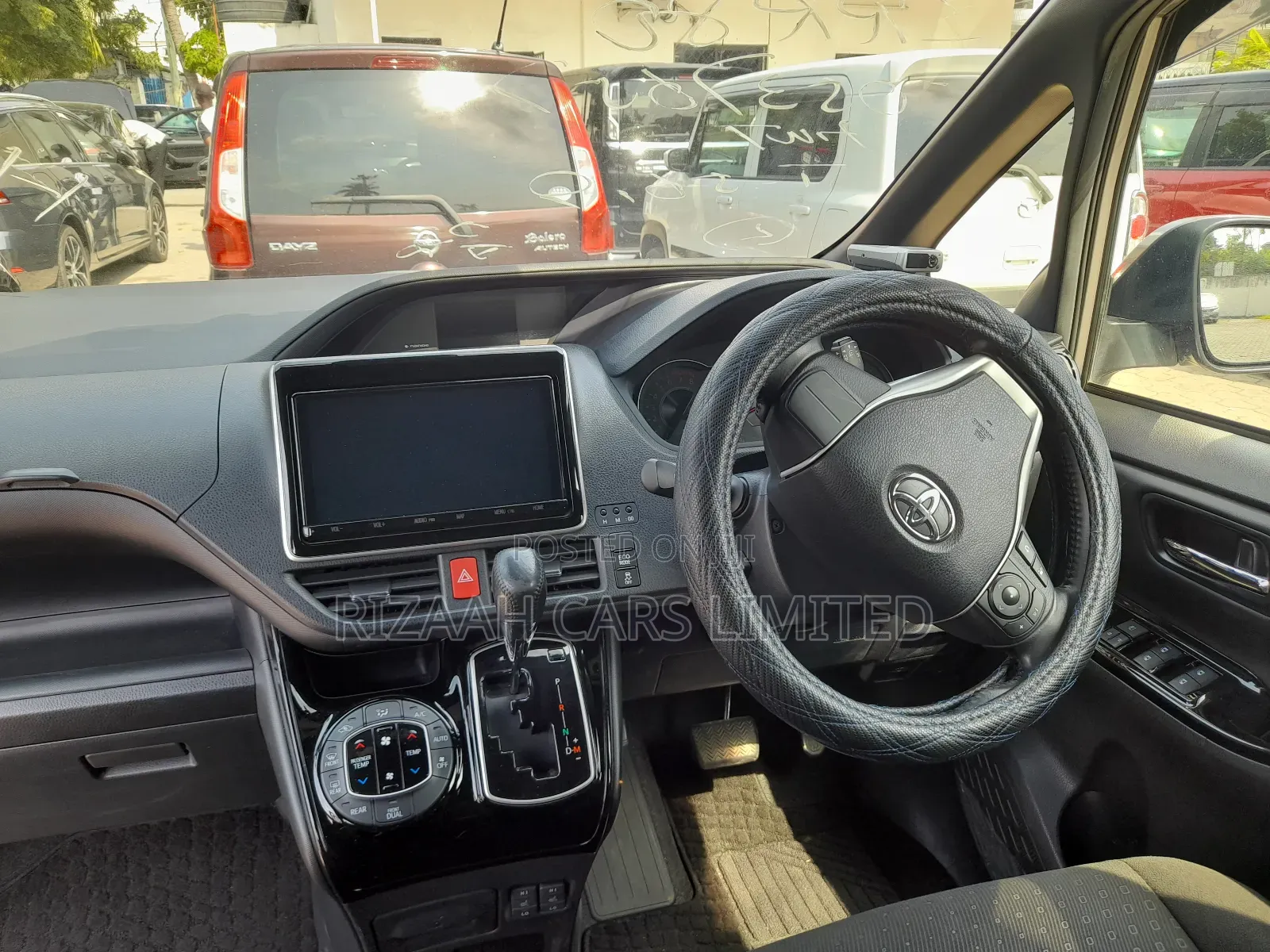 Toyota Voxy 2018 Gray