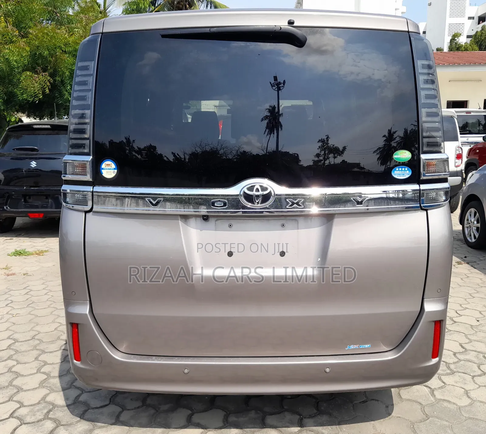 Toyota Voxy 2018 Gray