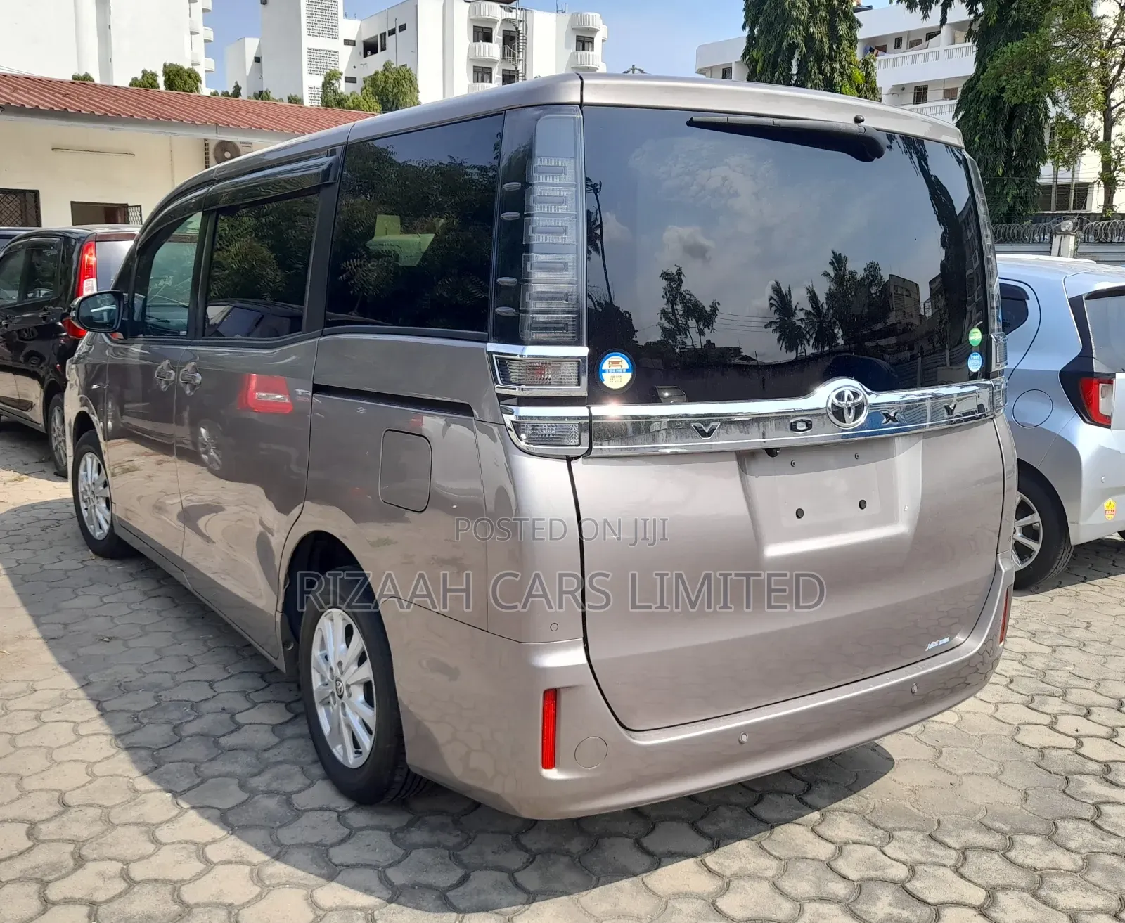 Toyota Voxy 2018 Gray