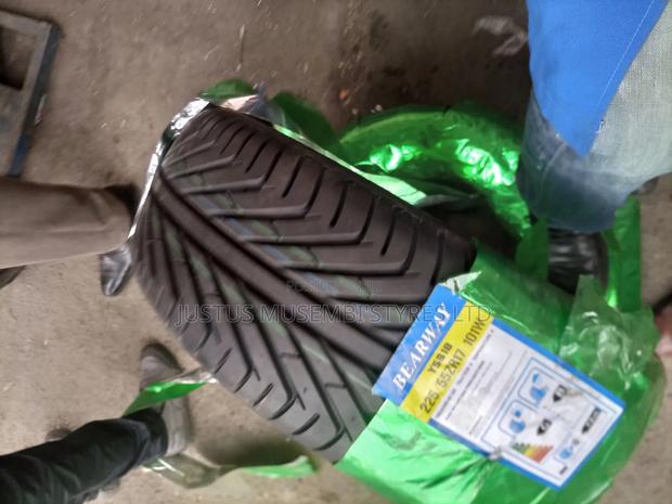 225/55zr17 Bearway Tyres