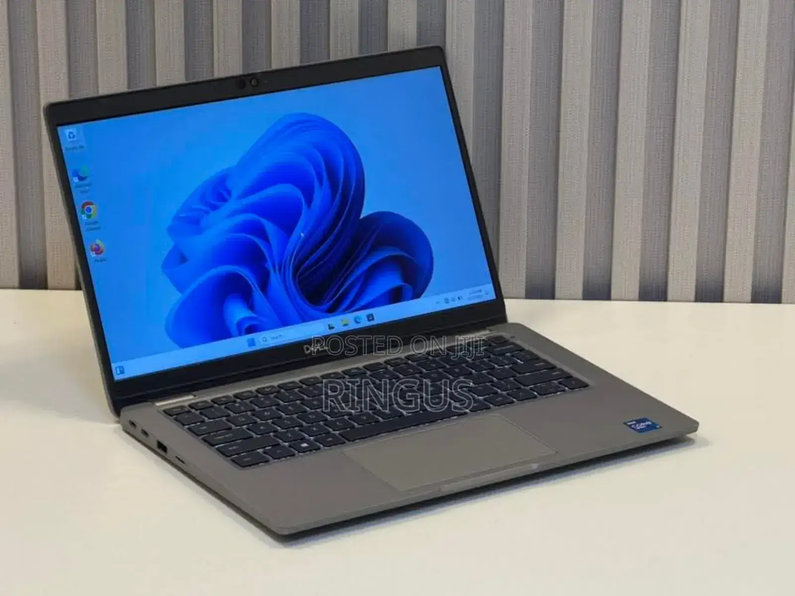 Laptop Dell Latitude 5320 16GB Intel Core i5 SSD 512GB