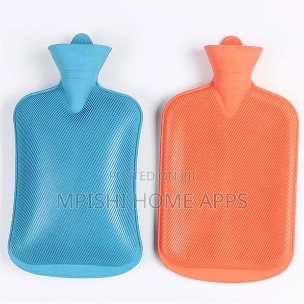 Portable Hot Water Bottle 2000ml - thumbnail 4